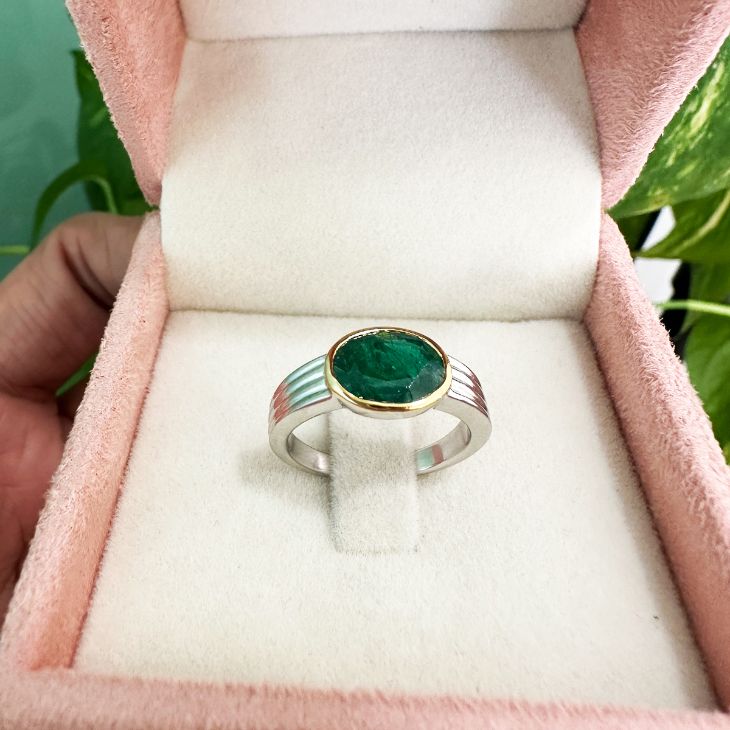 Abel Emerald Ring Image 1