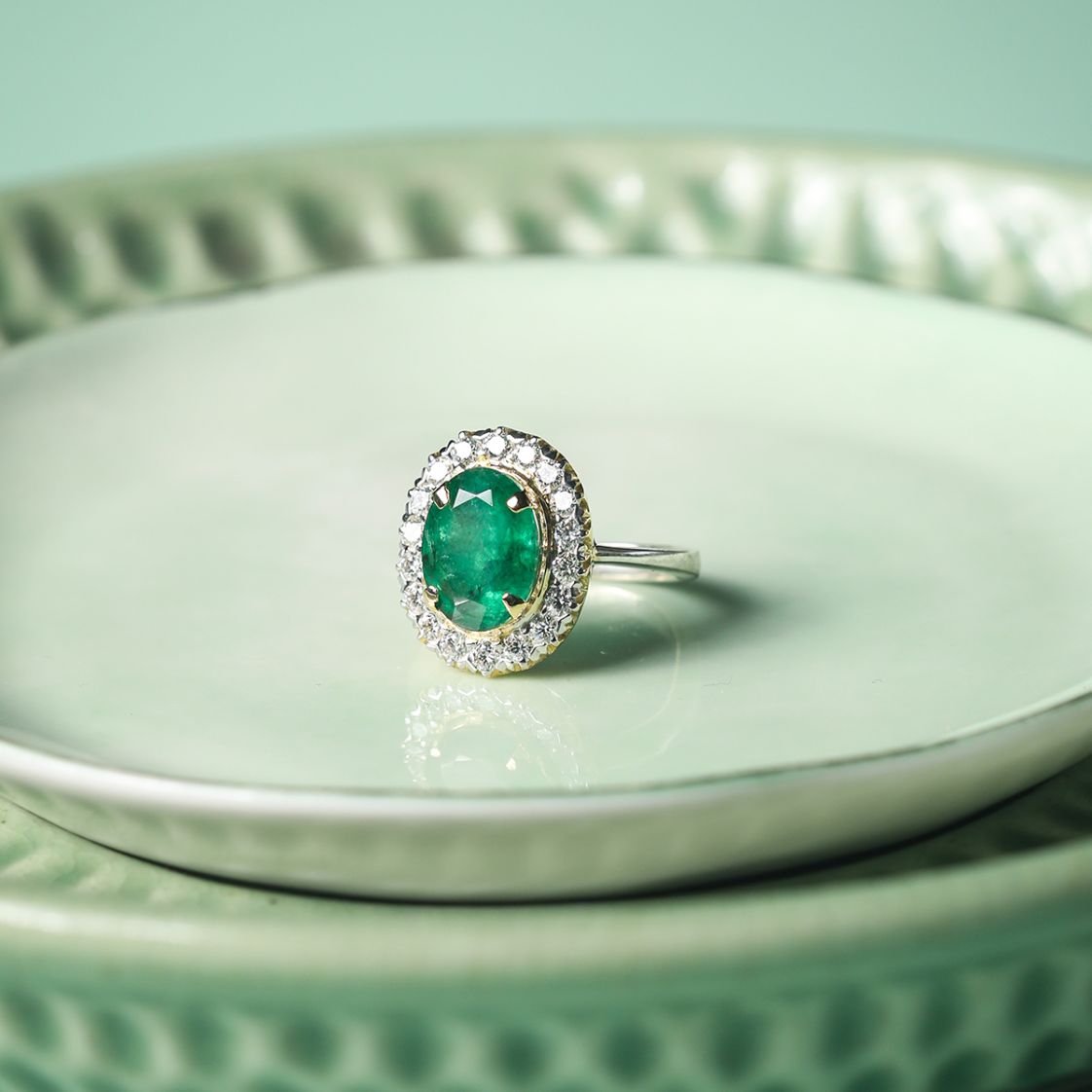 Agne Emerald Ring image 2