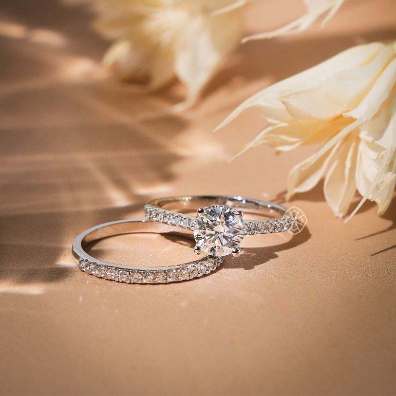 Alba Solitaire Ring image 2
