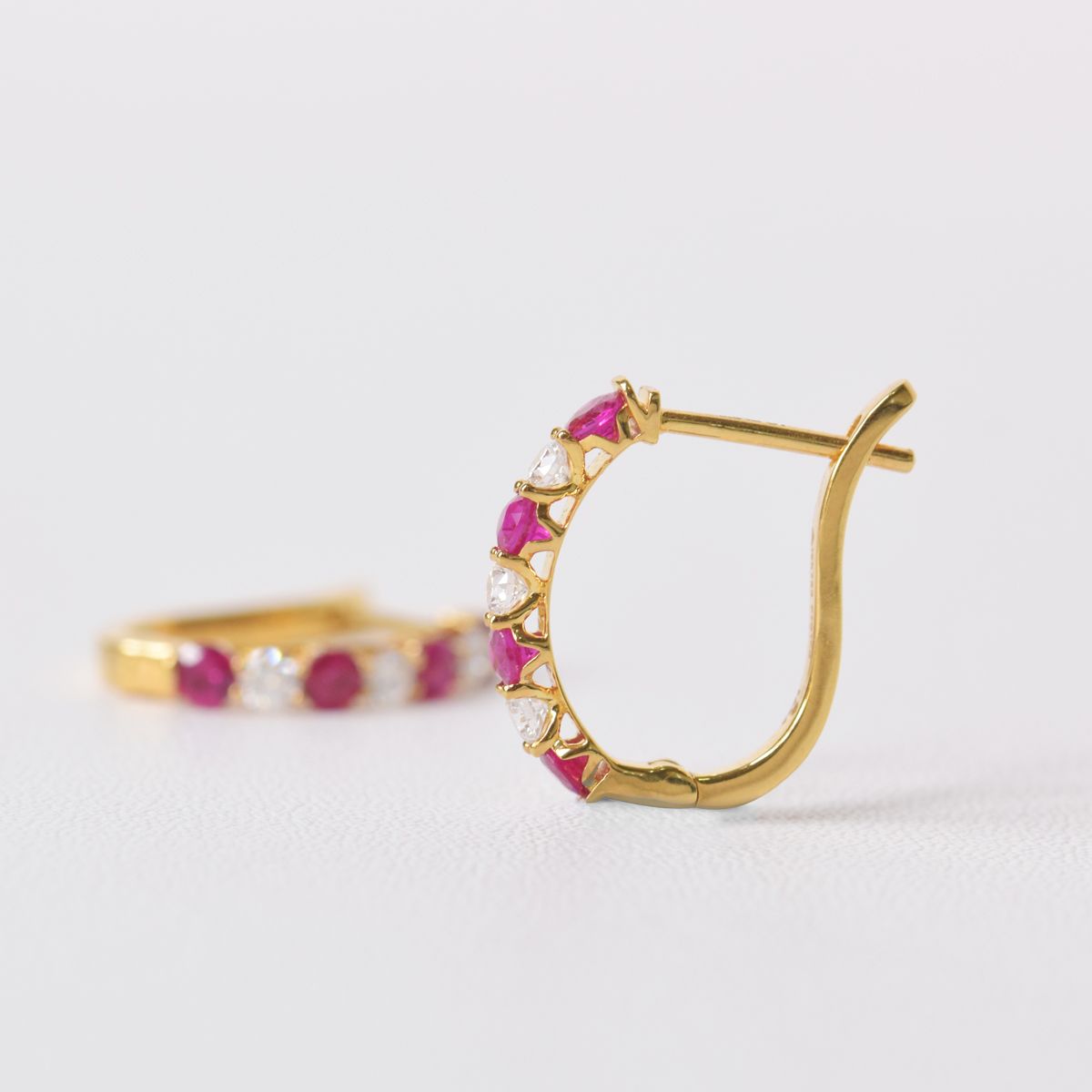 Arya Hoops Image 1