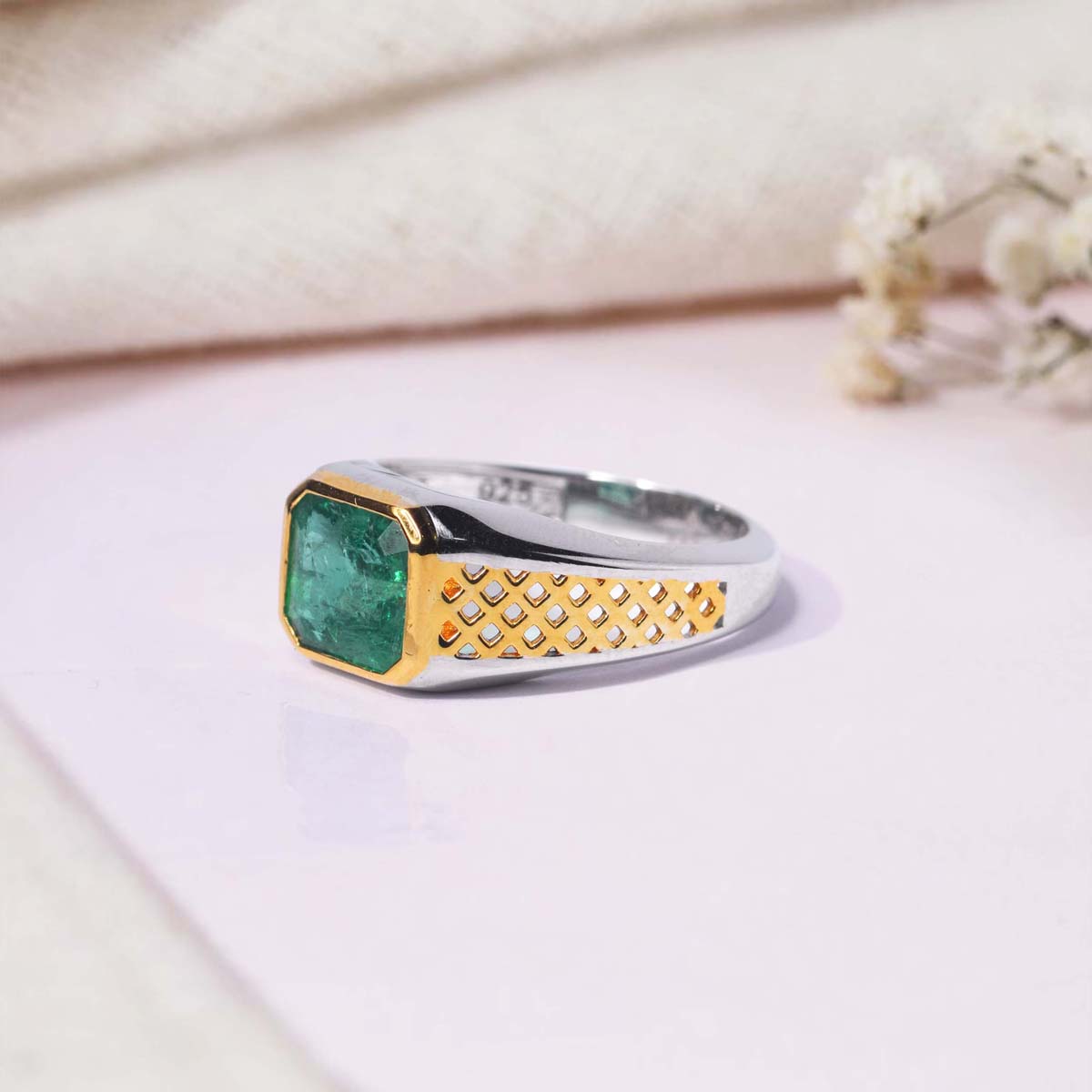 AzeemEmeraldRing2 Image