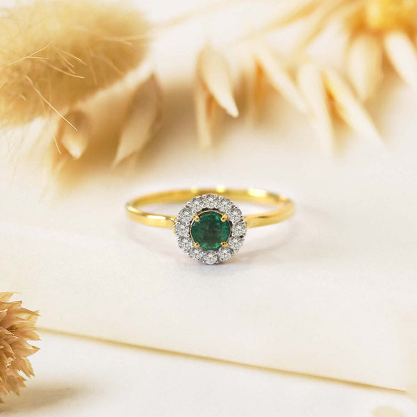 Dia Emerald Ring image 1