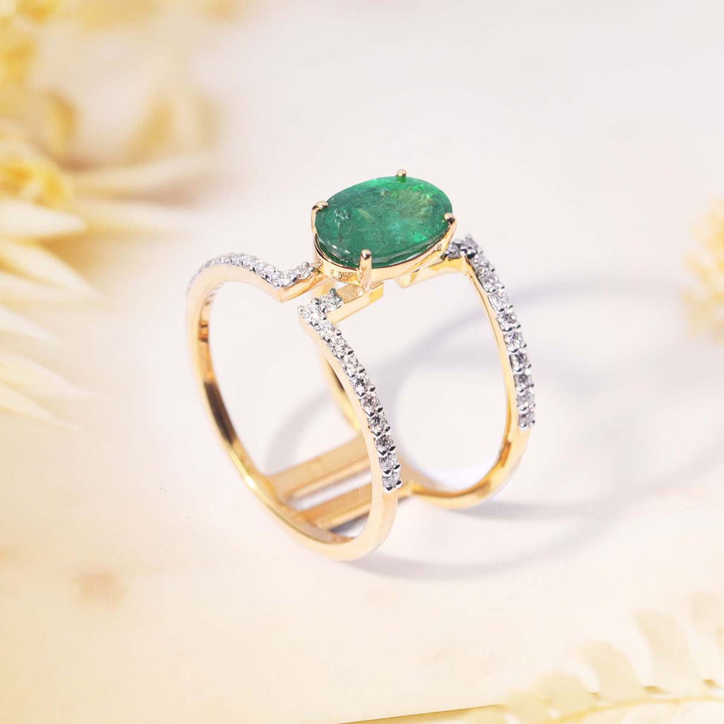 Ezra Emerald Oval Ring Image 2