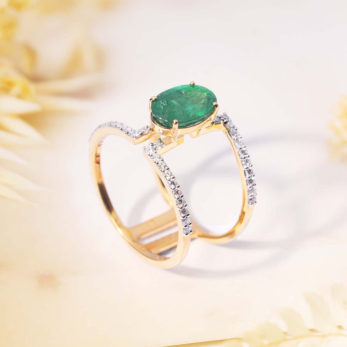 Ezra Emerald Oval Ring Image 2
