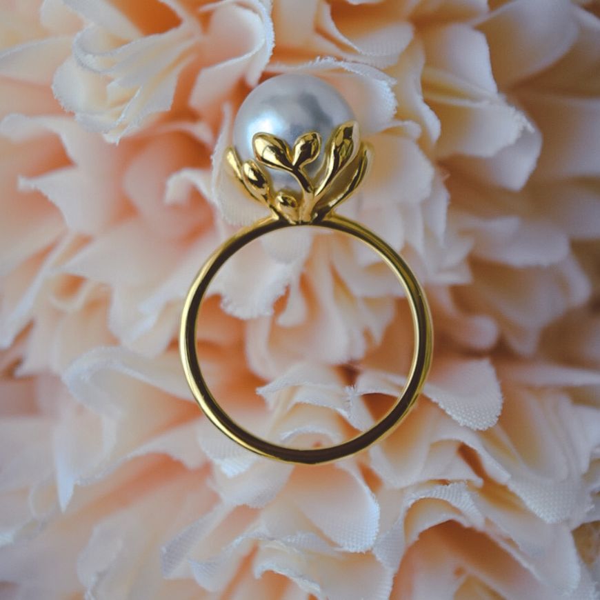 Iris Gold Pearl Ring image 0