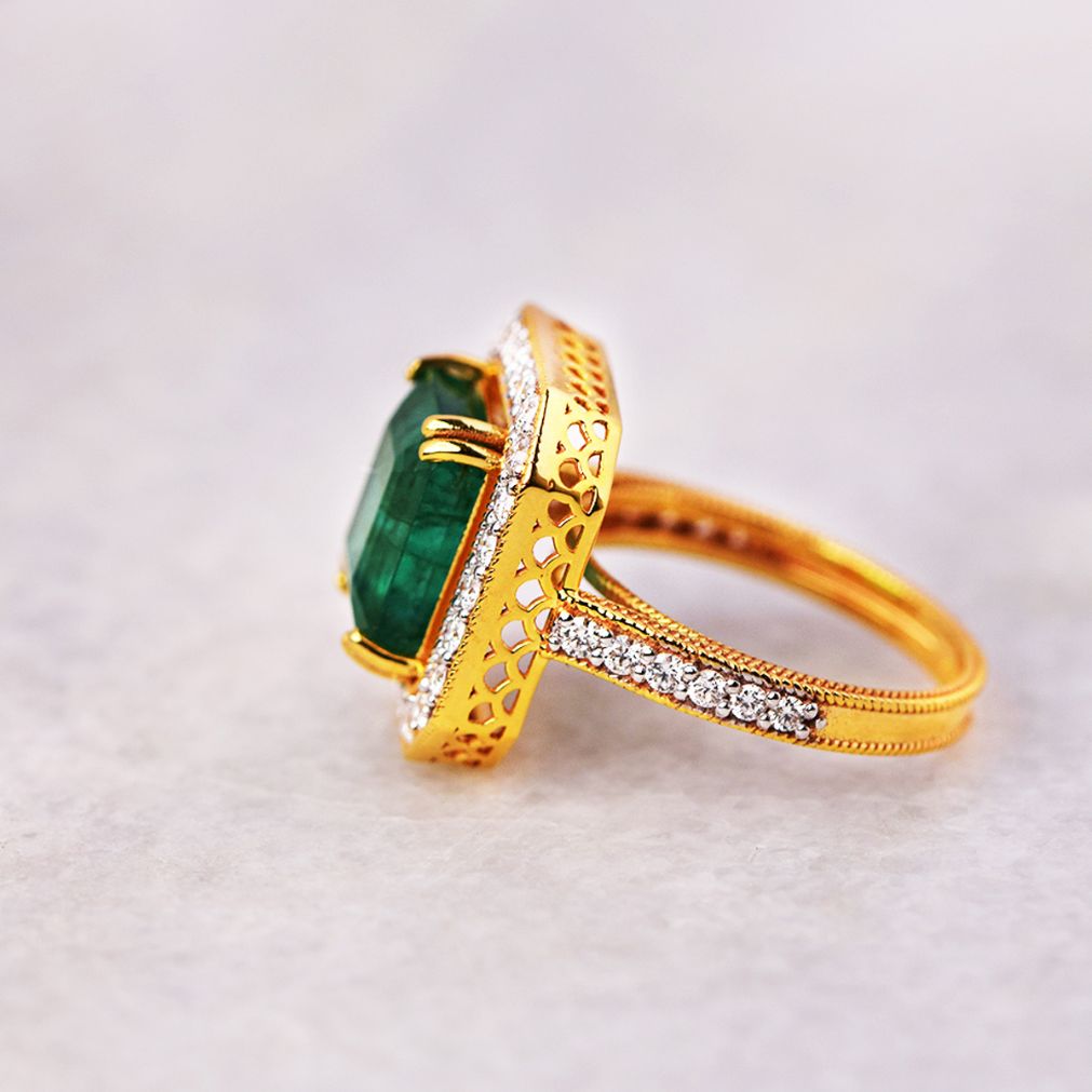 Katherine Emerald Ring Image 2