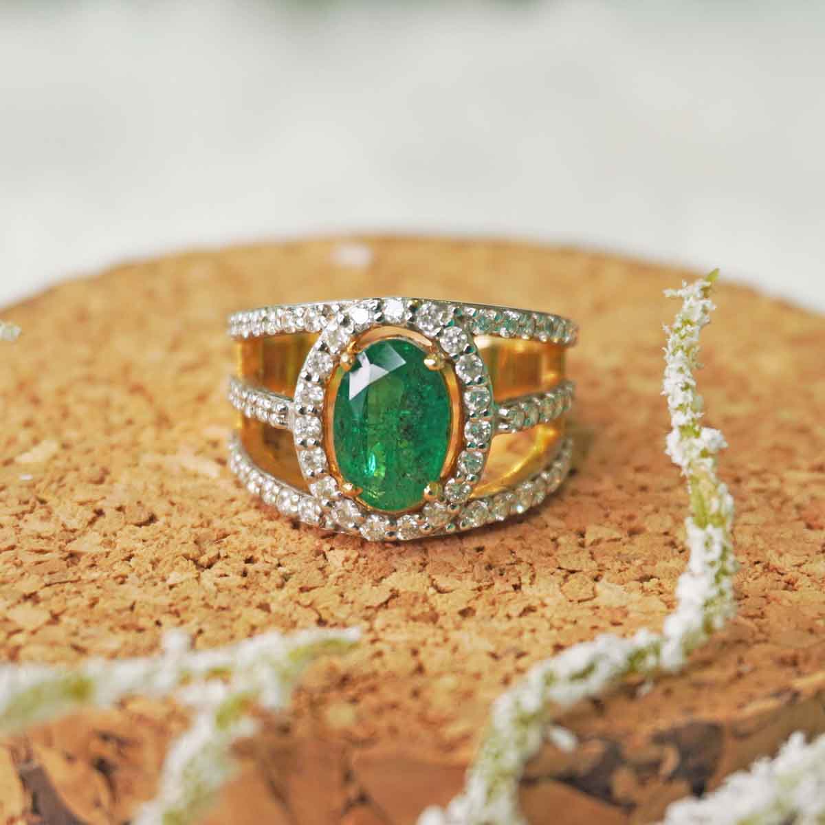 Mehnaz Emerald Ring image 1