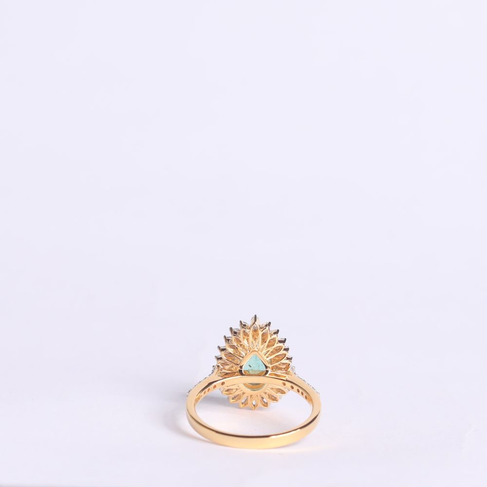 Mira_Emerald_Ring_2