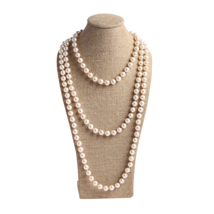 Queen's Pearl Necklace Image 2