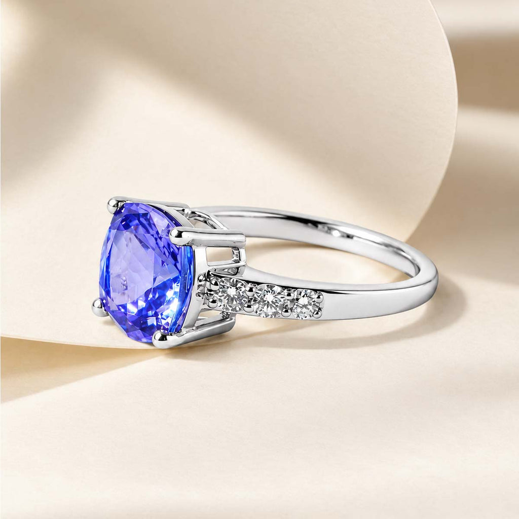 Vera Tanzanite Ring