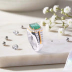 Adil Emerald Ring detail view
