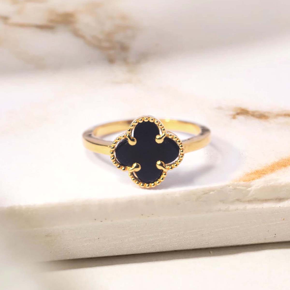 Clover Ring image 0
